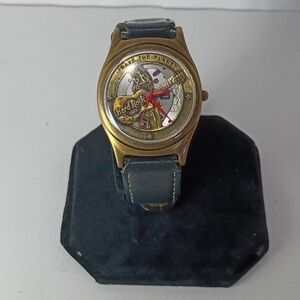 Hard Rock Cafe Gold and Silver Men's Watch